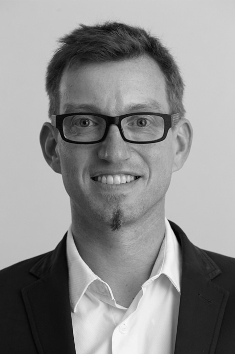 Dr. Matthias Irger